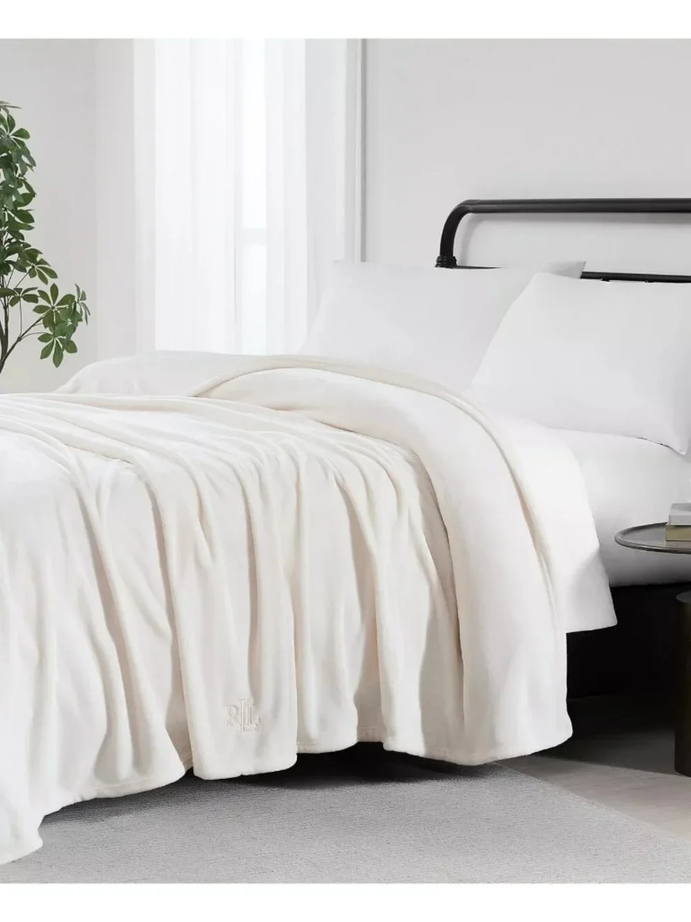 Ralph Lauren Classic Micromink Blanket Full /Queen CREAM 90